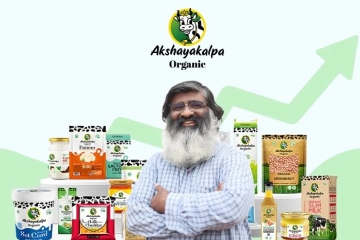 Shashi Kumar at an Akshayakalpa dairy farm